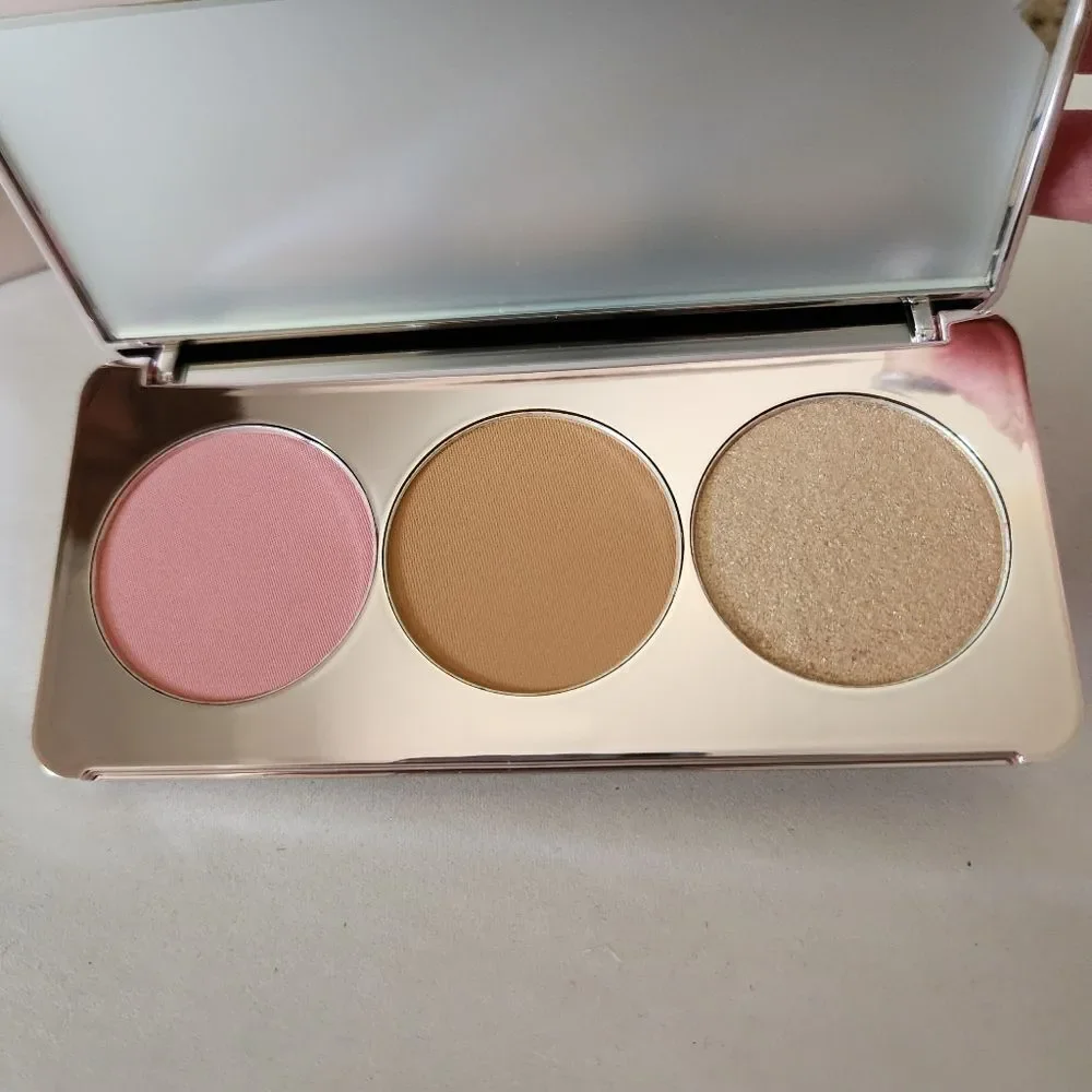 Girlactik Blush Me & Glow Face Palette In Light Bronzer, Blush & Highlighter